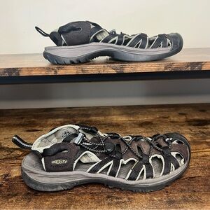 Keen Black Gray walking hiking sandals shoes closed‎ toe breathable women's 8